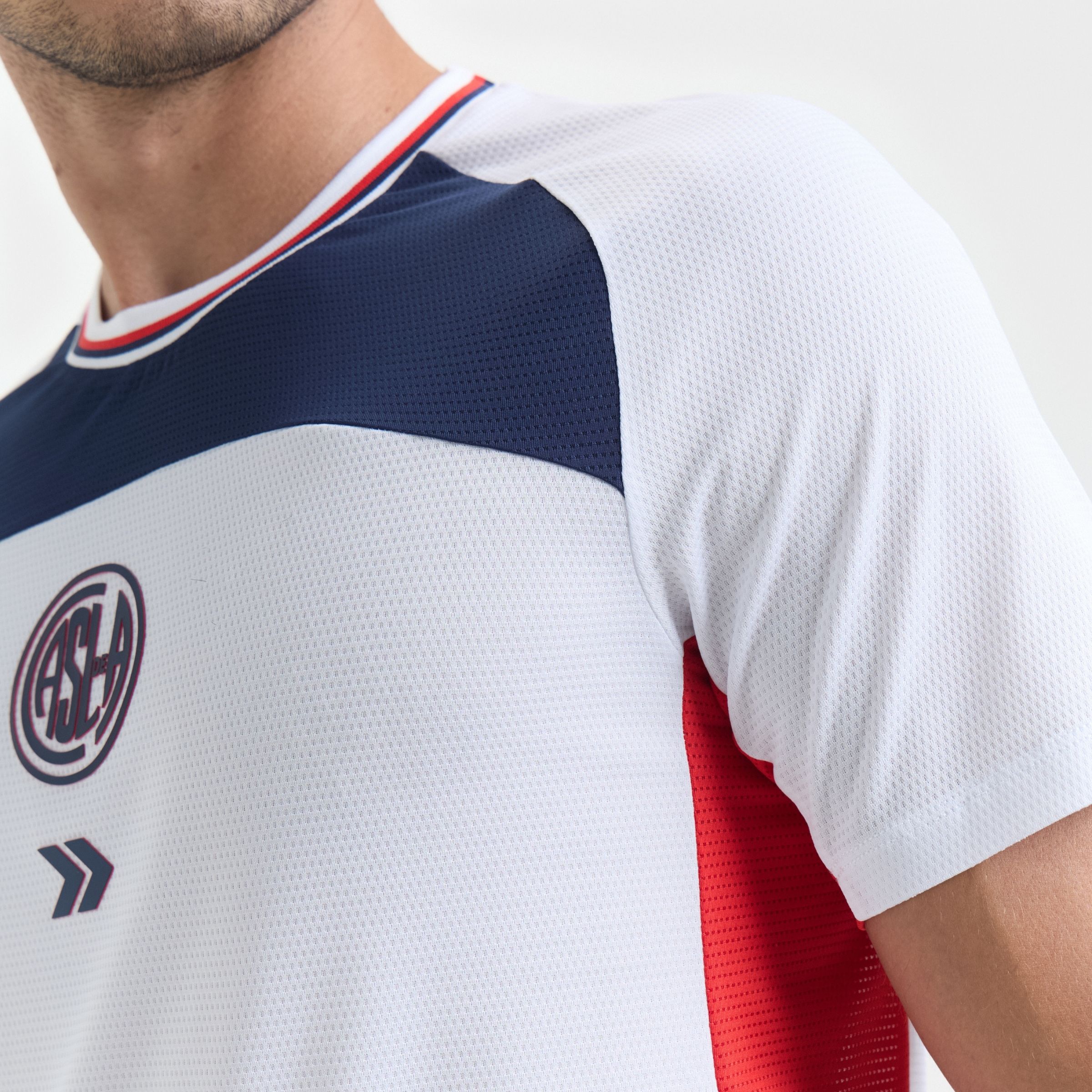 Remera entrenamiento de hombre san lorenzo 26 — imagen 5